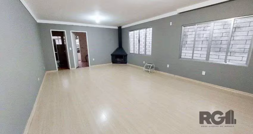 Casa com 3 quartos à venda na Rua Damasco, 46, Azenha, Porto Alegre
