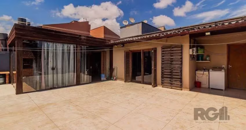 Cobertura 251m², 3 dormitórios, 2 vagas no bairro teresópolis
