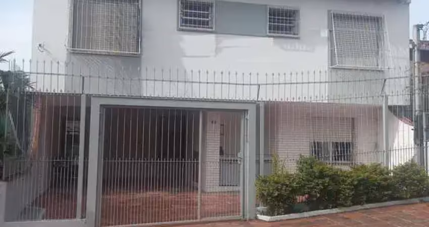 Casa com 3 quartos à venda na Travessa Luiz Tamanini, 51, Teresópolis, Porto Alegre