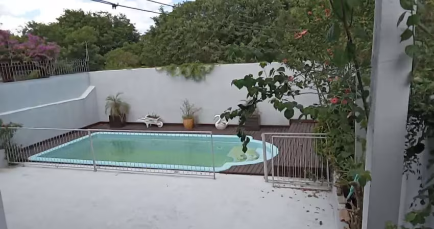Casa com 2 quartos à venda na Rua Octávio de Souza, 228, Teresópolis, Porto Alegre
