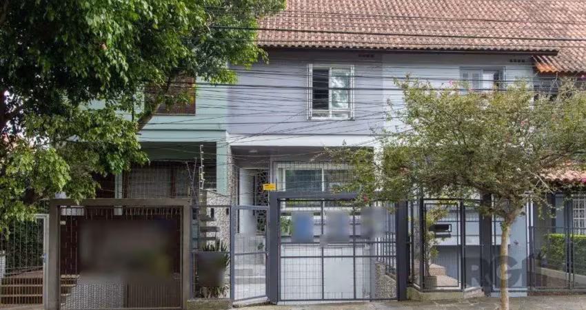 Sobrado com 148,45m², com 2 quartos, suíte, área gormet, vista para o guaíba, na vila conceição.