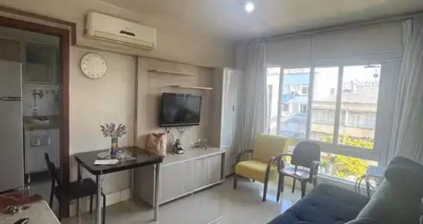 Apartamento  reformado e mobiliado em ótima localização!!!