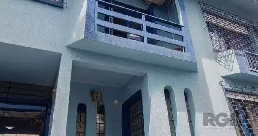 Casa sobrado com 4 dormitórios 3 vagas e pátio e piscina