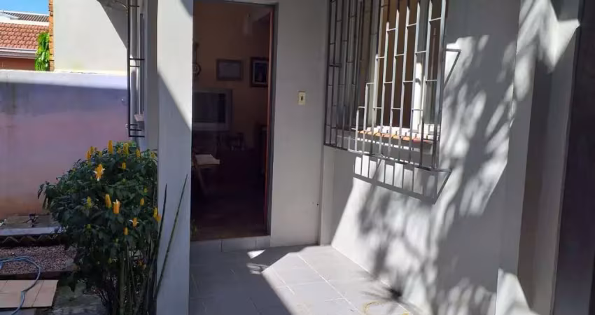 Casa com 3 quartos à venda na Rua das Caravelas, 243, Vila Ipiranga, Porto Alegre