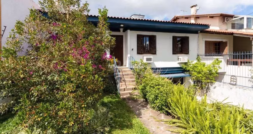Casa para venda - 202m², 3 dormitórios, sendo 1 suites, 2 vagas - cristal