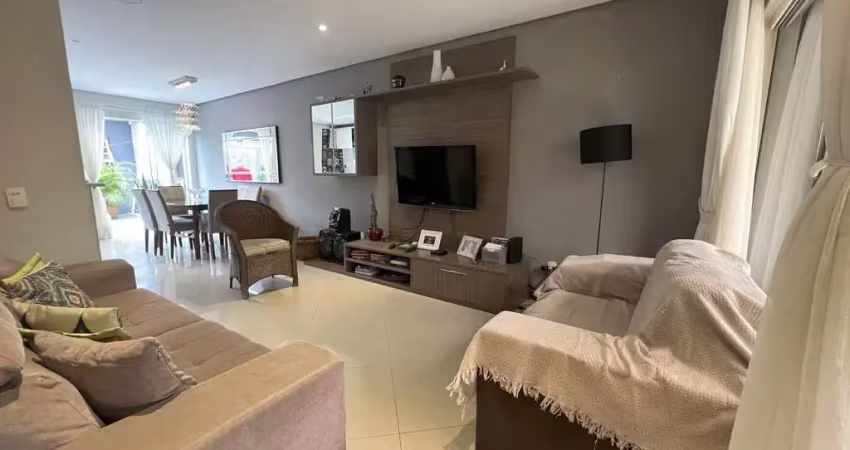 Casa com 2 quartos à venda na Rua Azise Pedro Falcão, 58, Hípica, Porto Alegre