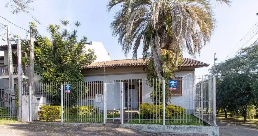 Casa com 4 quartos à venda na Avenida São Sebastião, 206, Nonoai, Porto Alegre