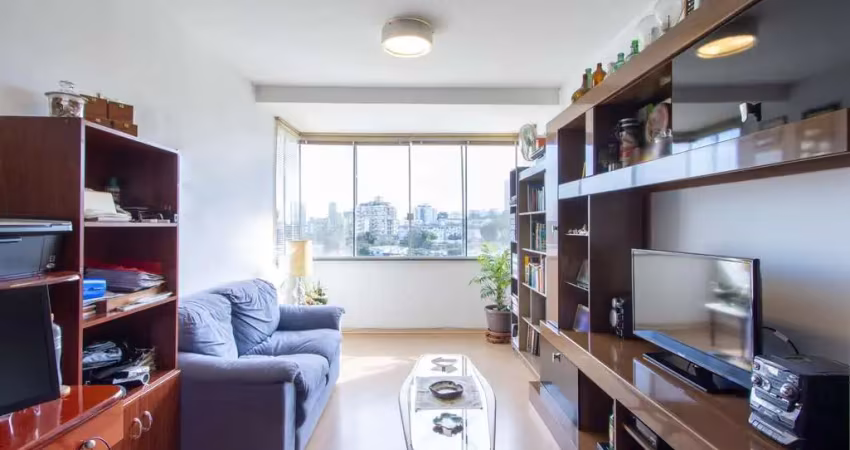 Apartamento de 2 dormitórios, na zona sul de porto alegre, semi-mobiliado, churrasqueira e box escriturado.