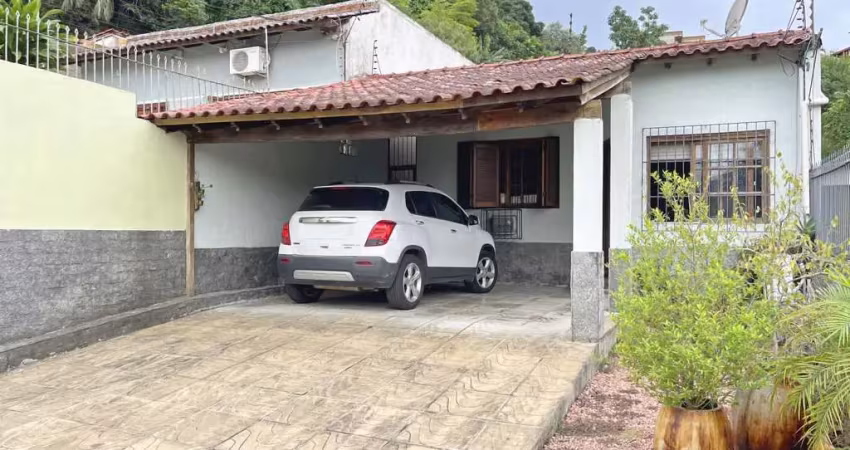 Casa em porto alegre, no bairro vila nova, com 3 dormitórios, 156 m² , 4 vagas.