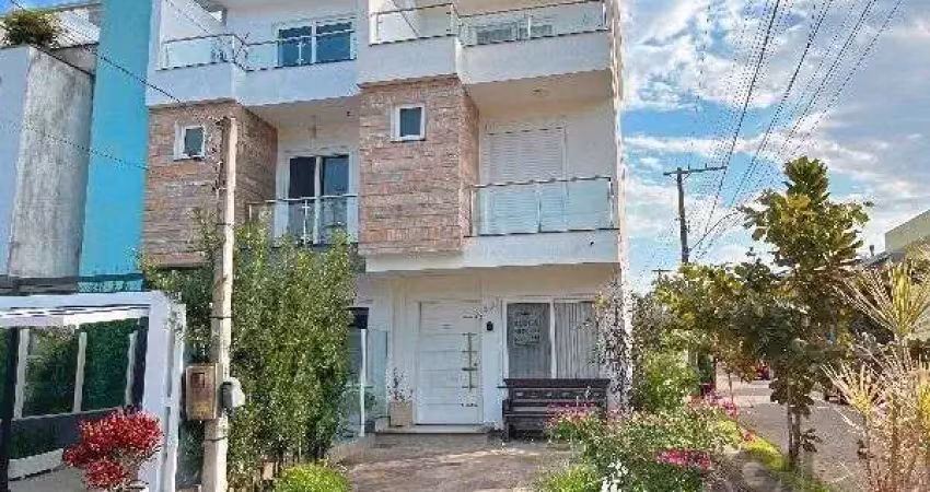 Casa para venda - 166.54m², 3 dormitórios, sendo 3 suites, 2 vagas - hípica