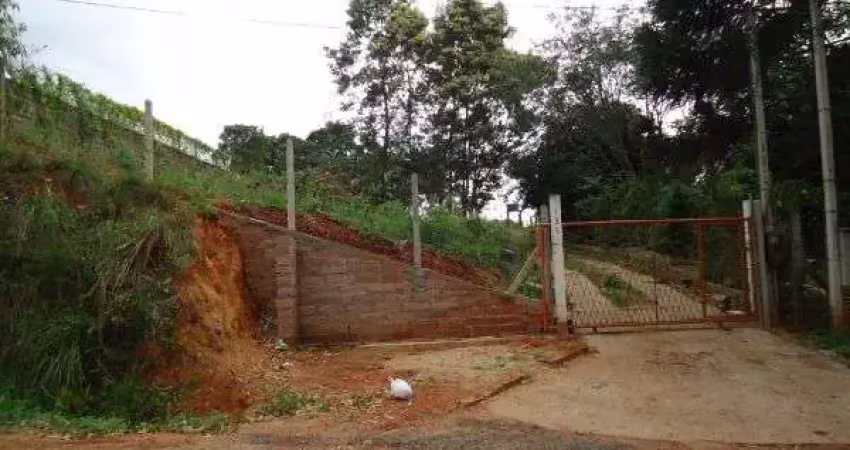 Sítio em porto alegre, no bairro hípica, com 2 dormitório(s), e 2 banheiros, à venda.