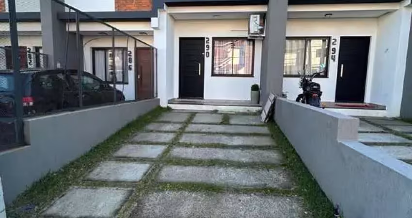 Casa com 2 quartos à venda na Rua Canísio Binsfeld, 290, Hípica, Porto Alegre