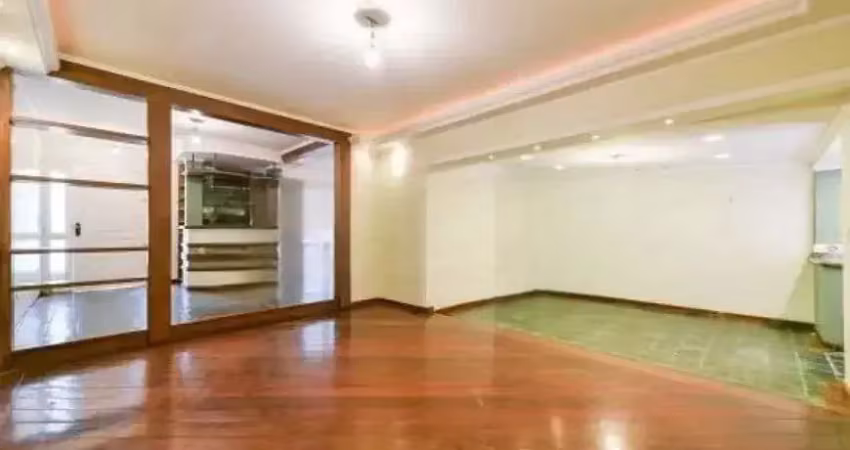 Casa térrea com piscina, jardim e 3 dormitórios jardim botanico
