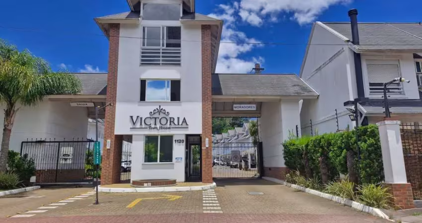 Casa em condomínio fechado, 5 dormitórios sendo 2 suítes, 5 banheiros, 203 m² de área privativa, 2 garagem cobertas