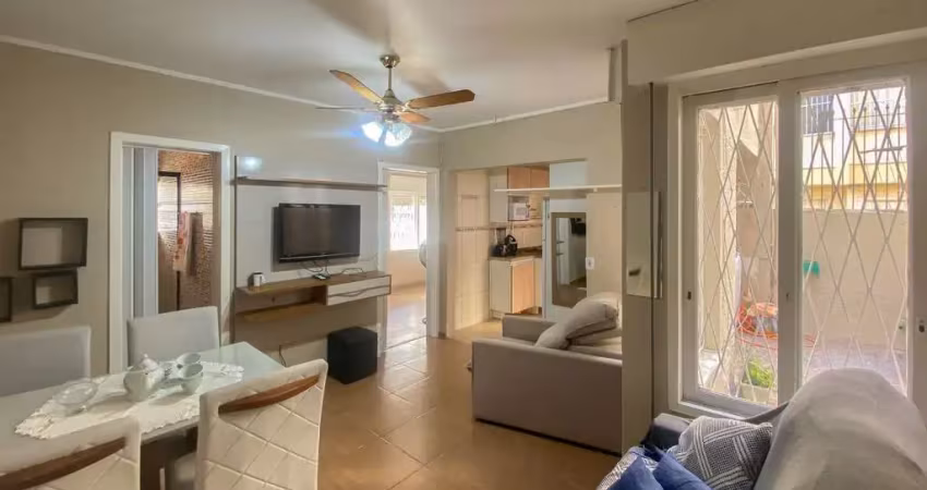 Apartamento térreo com pátio privativo e 1 dormitório no menino deus