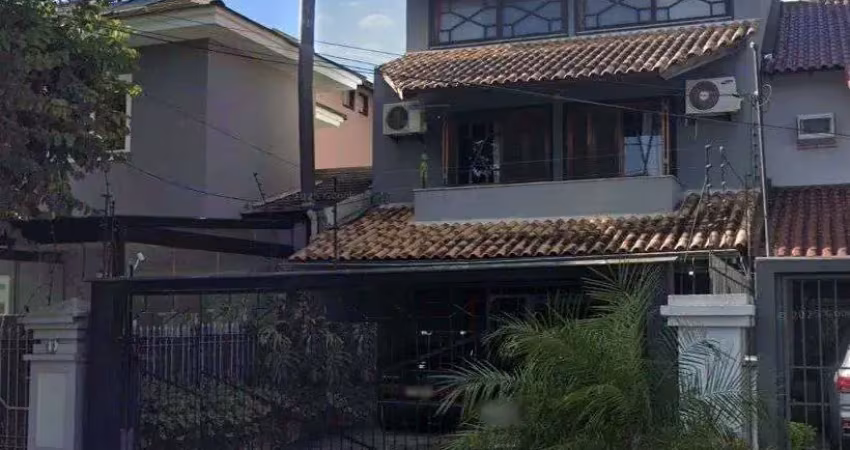 Casa sobrado no bairro ecoville de 3 dormitórios e 4 vagas