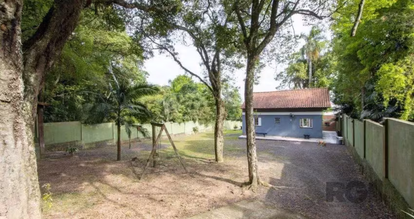 Casa com 2 quartos à venda na Rua Acácias, 112, Ponta Grossa, Porto Alegre