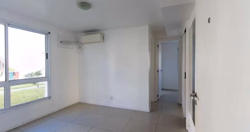 Apartamento térreo desocupado com  2 dormitórios i bairro hipica