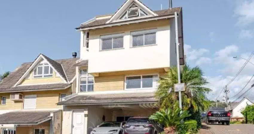 Casa em condomínio à venda com 4 dormitórios, 248m² e 4 vagas no bairro teresópolis, em porto alegre .