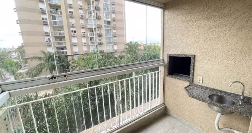 Apartamento com 3 dormitórios e churrasqueira na sacada