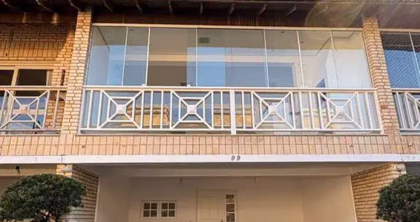 Casa em condomínio  03 dormitórios a venda na zona sul de porto alegre