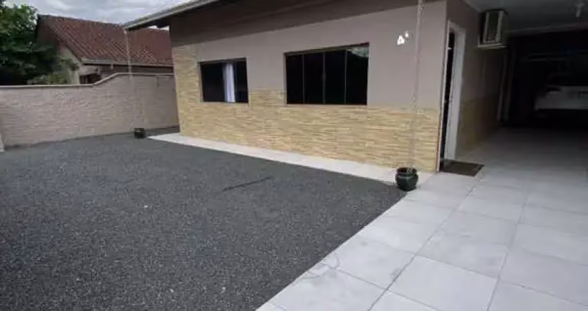 Casa para Venda em Joinville, Rio Bonito (Pirabeiraba), 3 dormitórios, 2 banheiros, 2 vagas