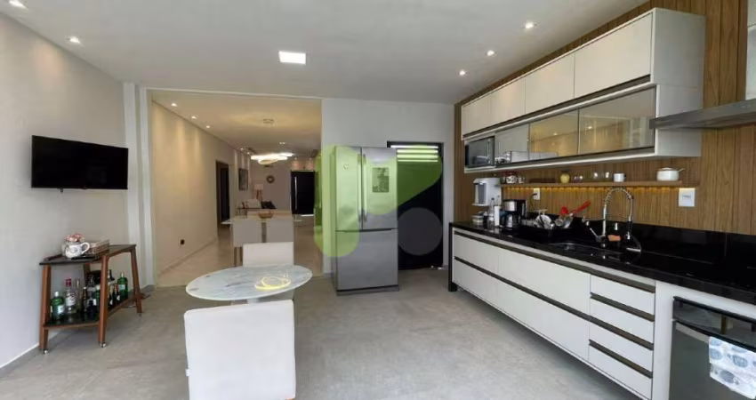 Casa à venda, 3 quartos, 1 suíte, 2 vagas, Vale dos Cristais - Macaé/RJ