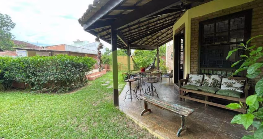 Casa à venda, 4 quartos, 1 suíte, 2 vagas, Mirante da Lagoa - Macaé/RJ