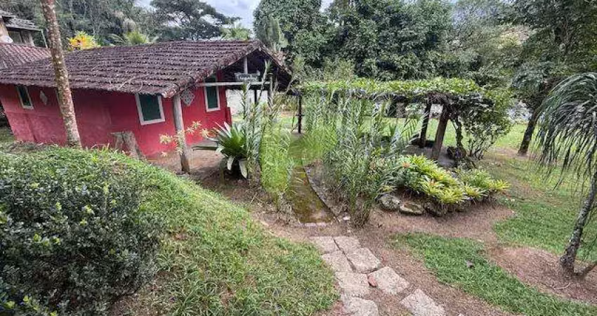 Chácara à venda na serra de macaé – beira rio, na figuiera branca
