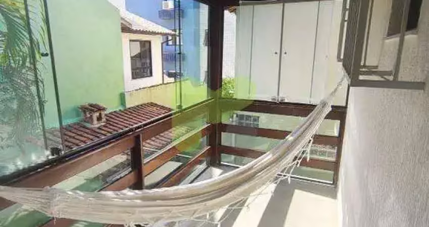 Vendo casa com 3 quartos sendo 1 suíte na riviera fluminense