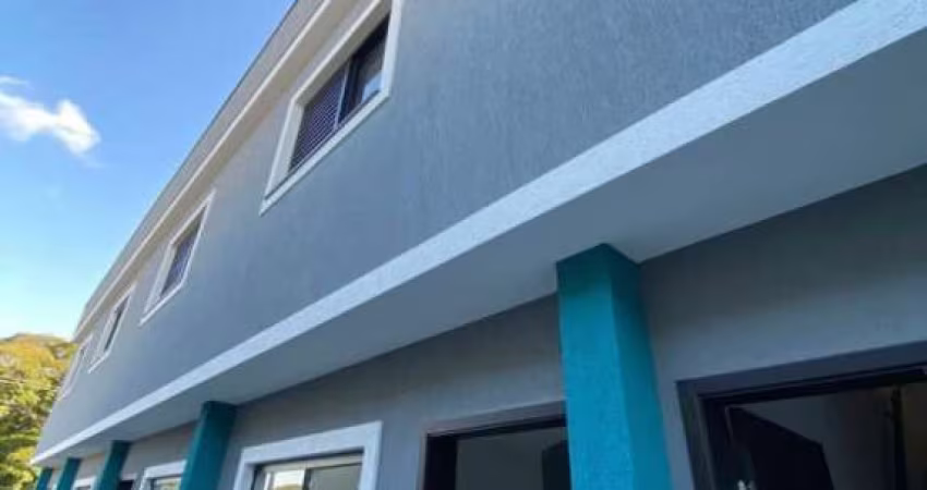 SOBRADO DE CONDOMINIO COM 2 DORM, SALA E VAGA DE GARAGEM