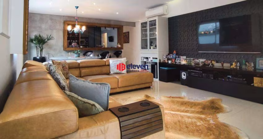 CASA EM CONDOMINIO COMPLETAMENTE MOBILIADA NA QUADRA DA PRAIA EM SANTOS