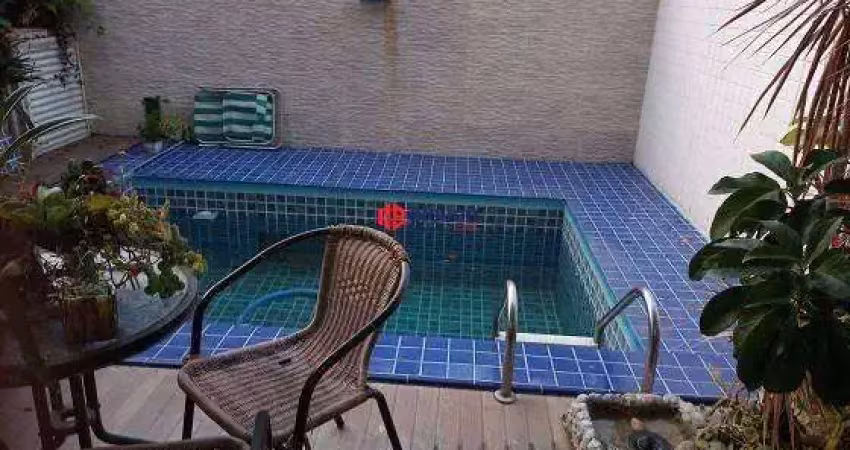 Sobrado tríplex 4 dormitórios sendo 2 suítes no bairro do Marapé