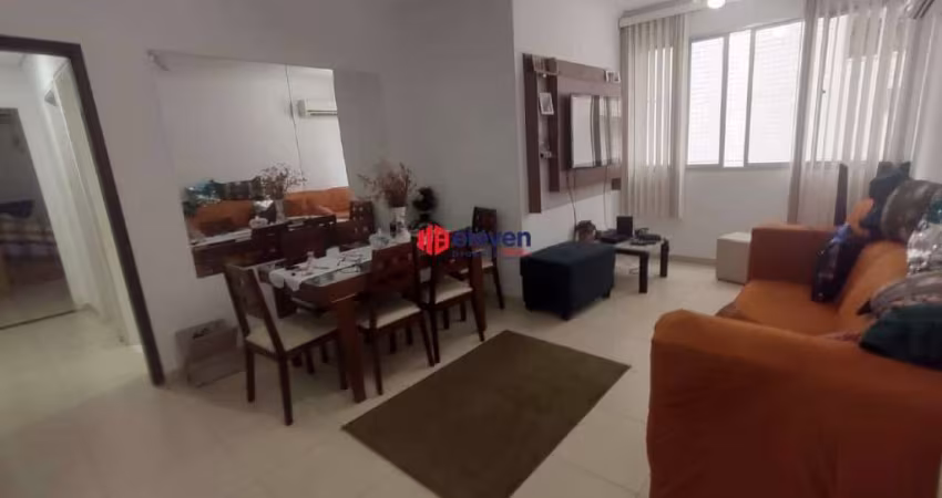 Apartamento com 2 dormitorio e 1 dependencia no embare