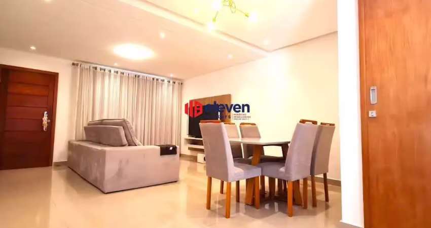 Casa Sobreposta Térrea à Venda, 3 Suítes, Piscina com cascata, no bairro Aparecida