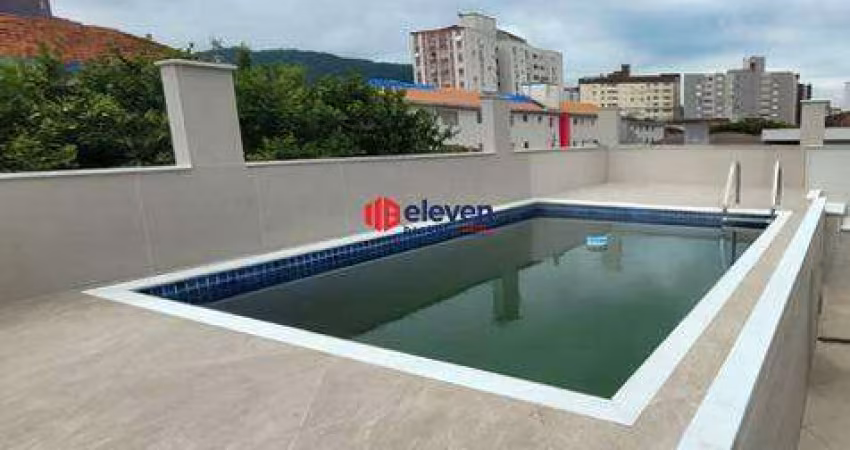 Casa triplex, 3 Dormitórios, Piscina, 290m², Campo Grande