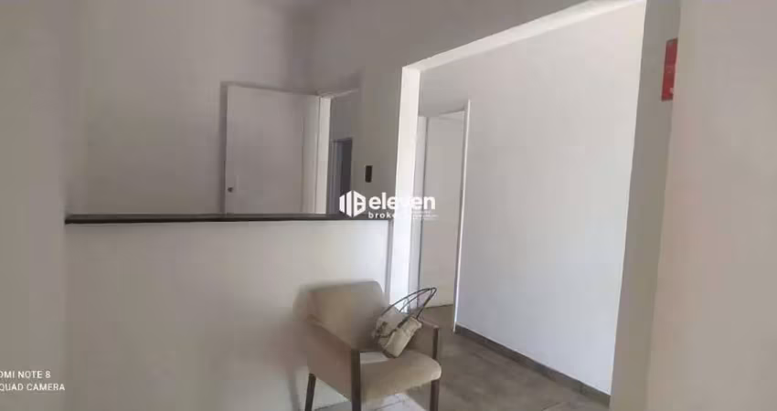 Excelente Casa no Boqueirão - Santos. Espaço Amplo e Ótima Localização!