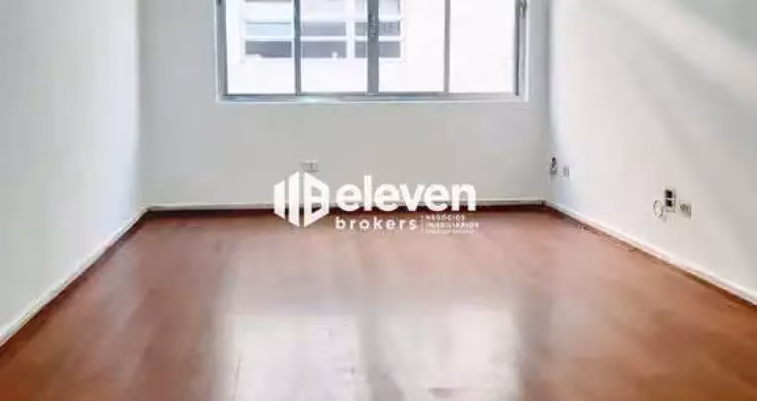 Apartamento reformado na avenida ana costa - santos/sp