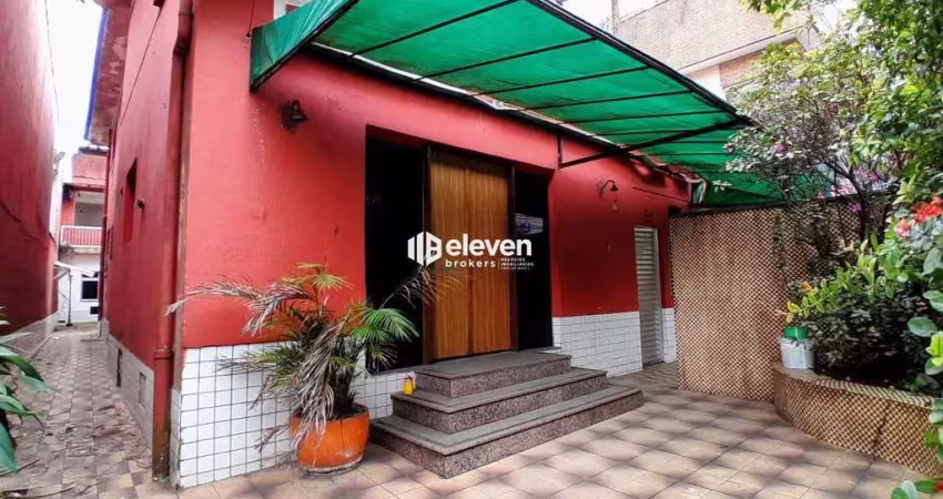 Casa ampla e versátil – ideal para comércio na encruzilhada