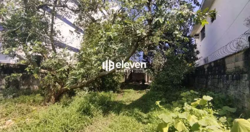 Terreno à venda com casa e edícula – vila valença, são vicente/sp