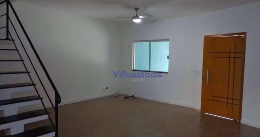 Casa com 03 dormitórios, 02 Suítes, Varanda Gourmet no Residencial De Ville.