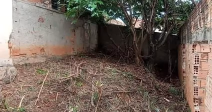 Meio lote com casa em ponto de laje em igarapé, bairro vale do amanhece