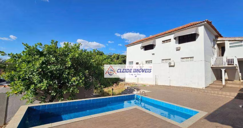 Casa tipo Sobrado residencial e com escritório grande esquina Santa Helena