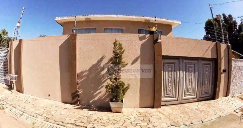 Sobrado com 4 dormitórios à venda, 345 m² por R$ 780.000,00 - Poção - Cuiabá/MT