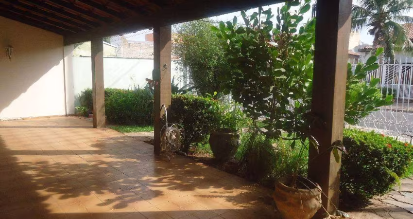 Casa com 3 dormitórios à venda, 194 m² por R$ 550.000,00 - Jardim Tropical - Cuiabá/MT