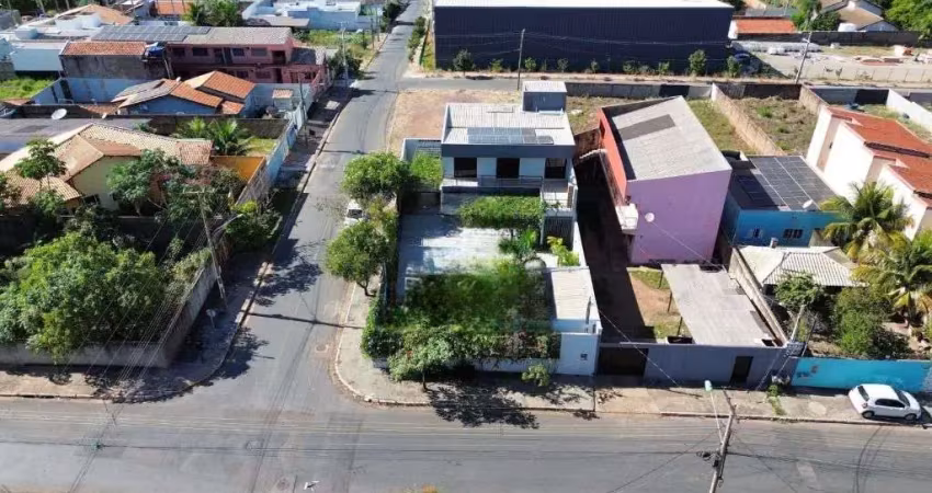 Casa moderna de esquina com usina solar à venda ou locação no bairro dom bosco – cuiabá/mt
