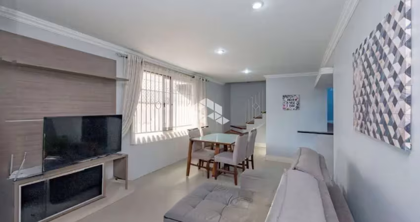 Casa em condomínio fechado com 3 quartos à venda na Avenida Karl Iwers, 252, Jardim Itu Sabará, Porto Alegre