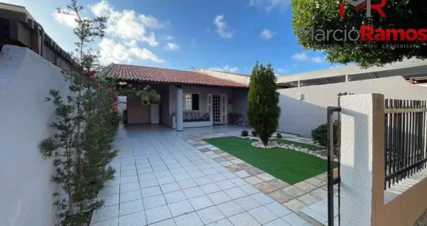 Casa em condomínio de 3 quartos na cidade dos funcionários, fortaleza-ce: 100m², 1 suíte, 2 banheiros e 2 vagas!