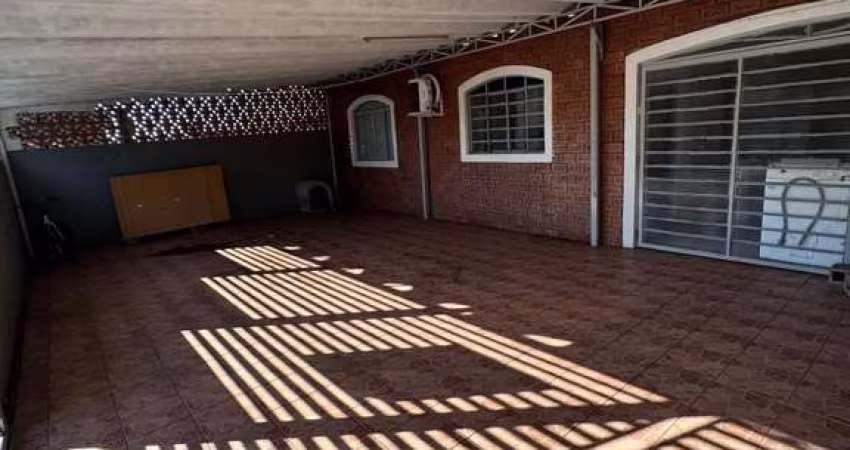 Casa com 2 quartos à venda na Avenida Martinho Lutero, --, Jardim São Cristóvão, Campinas