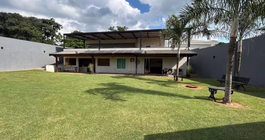 Casa em condomínio fechado com 5 quartos para alugar na Alameda Moenda, --, Condomínio Chácara Grota Azul, Hortolândia